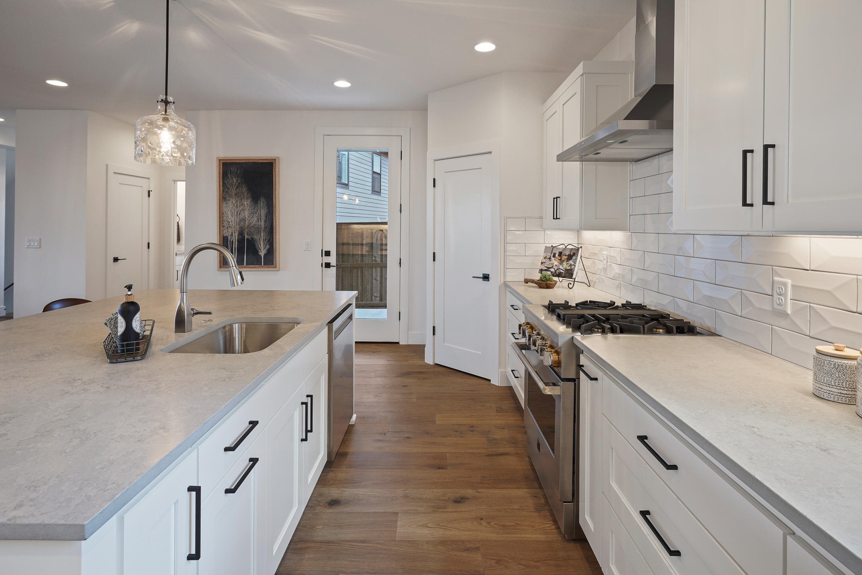 Marken Summit - Residential