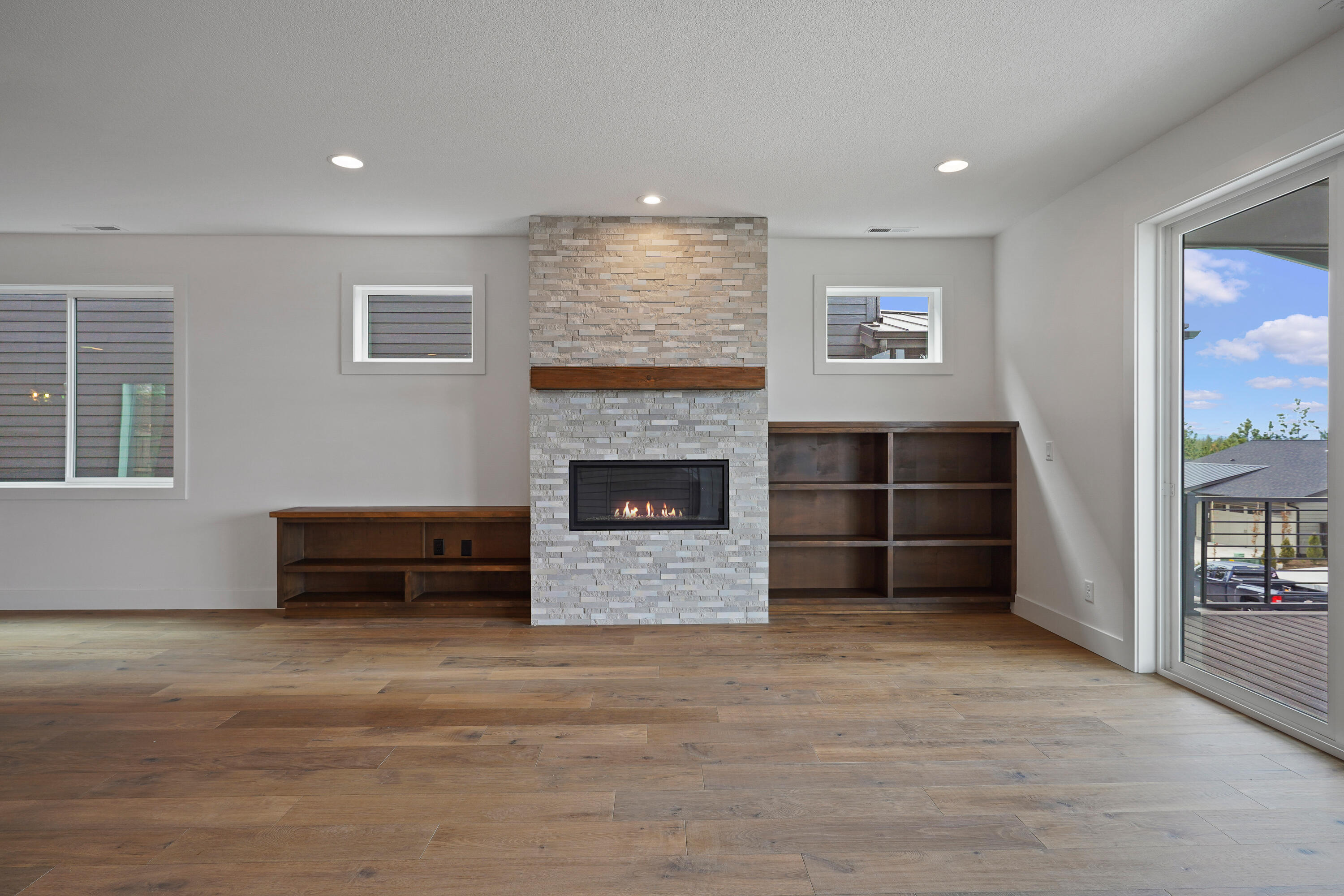 Marken Summit - Residential