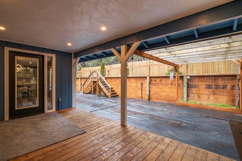 Tiny photo for 498 Palomino Drive, Grants Pass, OR 97526 (MLS # 220214828)