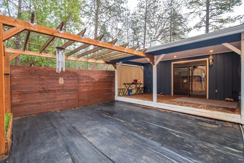 Tiny photo for 498 Palomino Drive, Grants Pass, OR 97526 (MLS # 220214828)