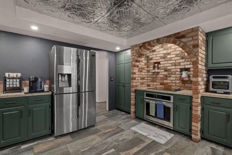 Tiny photo for 498 Palomino Drive, Grants Pass, OR 97526 (MLS # 220214828)