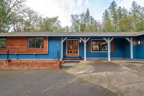 Tiny photo for 498 Palomino Drive, Grants Pass, OR 97526 (MLS # 220214828)