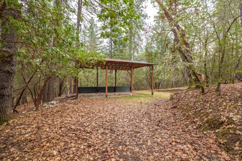 Tiny photo for 498 Palomino Drive, Grants Pass, OR 97526 (MLS # 220214828)