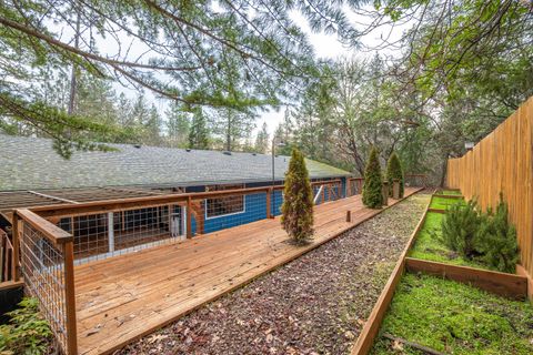 Tiny photo for 498 Palomino Drive, Grants Pass, OR 97526 (MLS # 220214828)