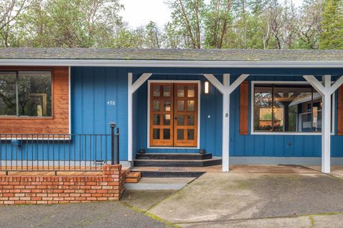 Tiny photo for 498 Palomino Drive, Grants Pass, OR 97526 (MLS # 220214828)