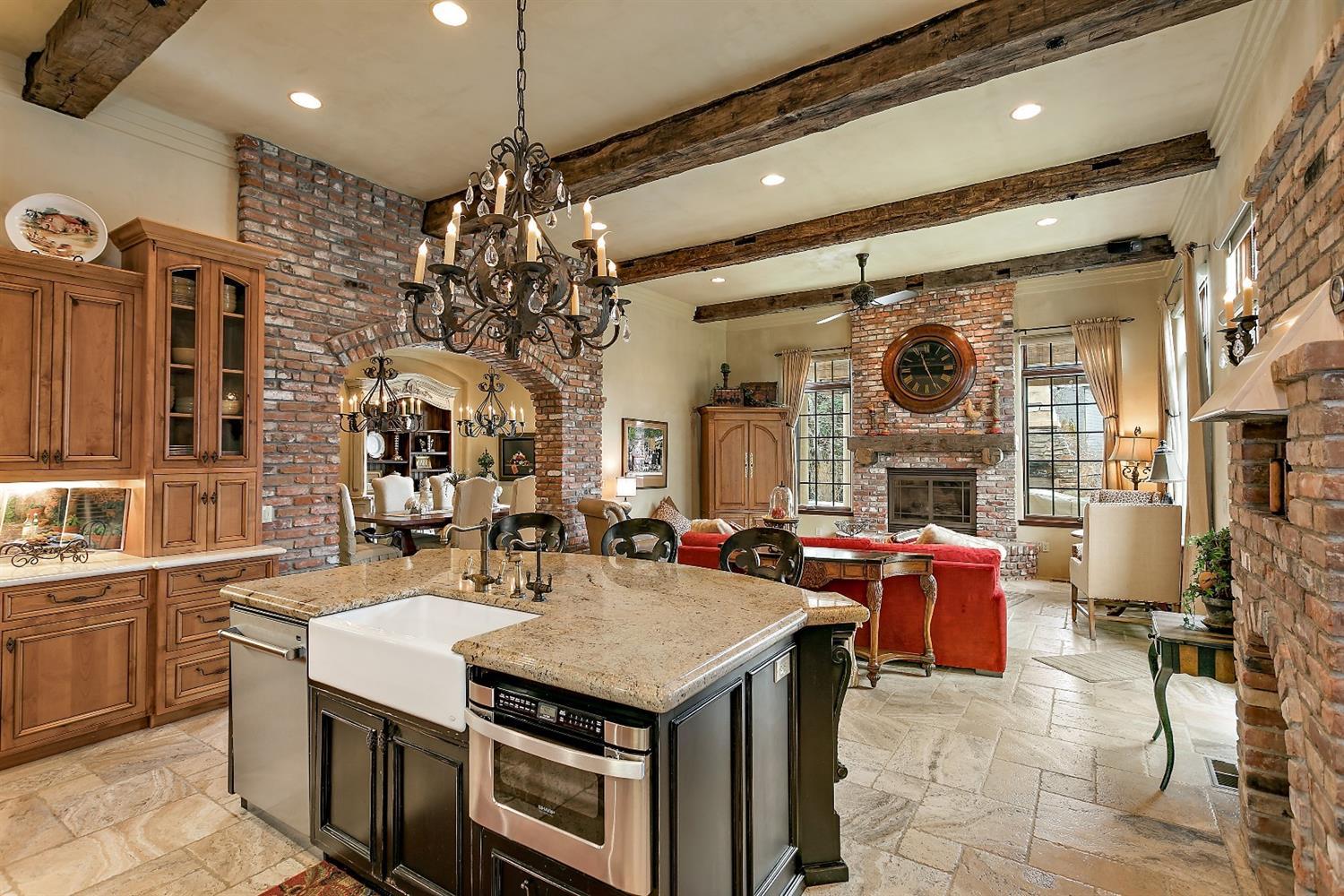 Saddle Ridge - Residential