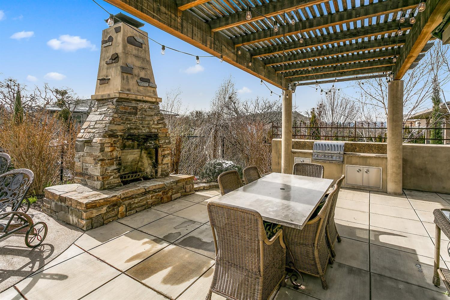 Saddle Ridge - Residential