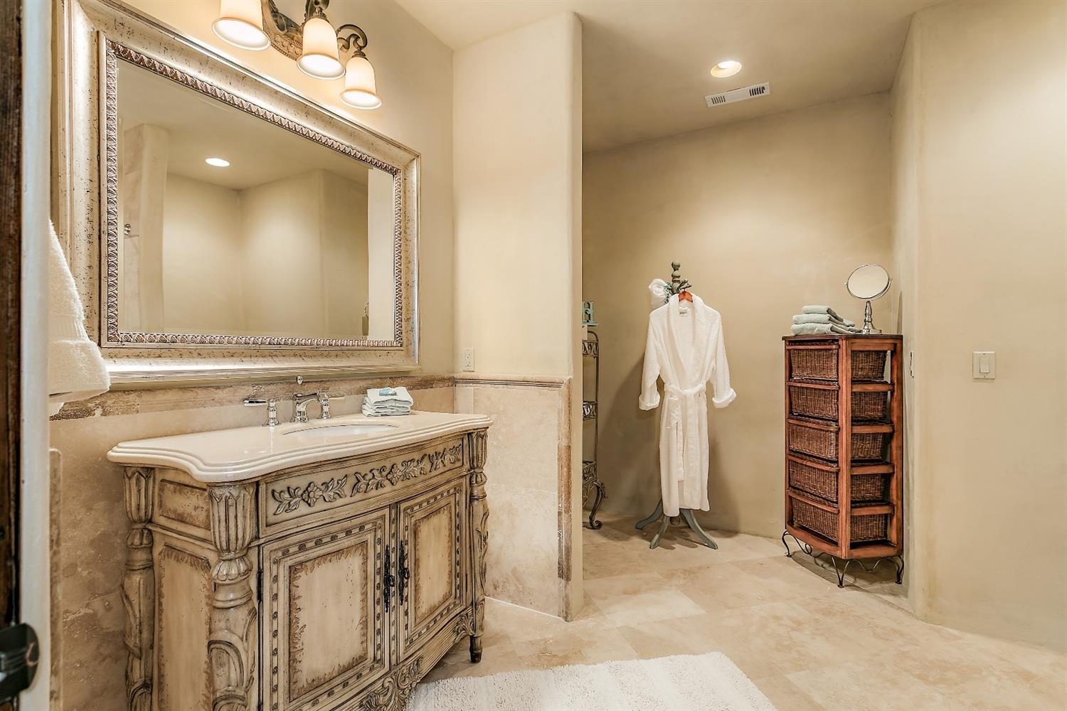 Saddle Ridge - Residential