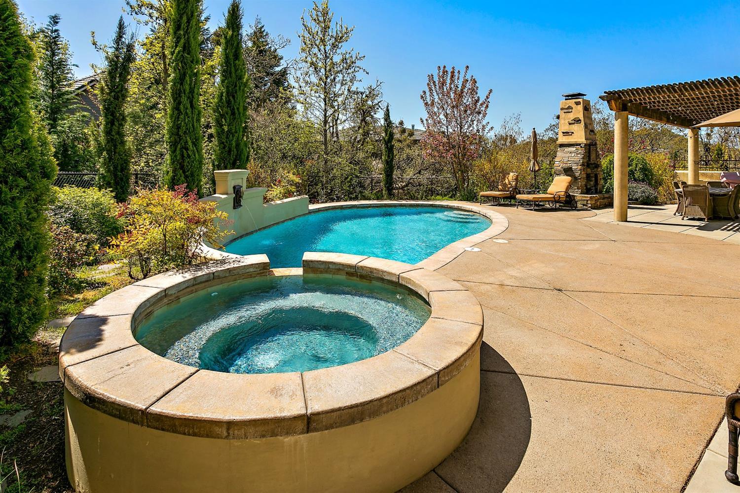 Saddle Ridge - Residential