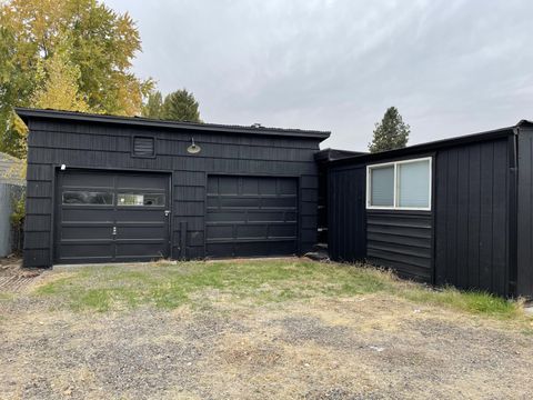 Tiny photo for 480 SE Dunham Street, Prineville, OR 97754 (MLS # 220212994)