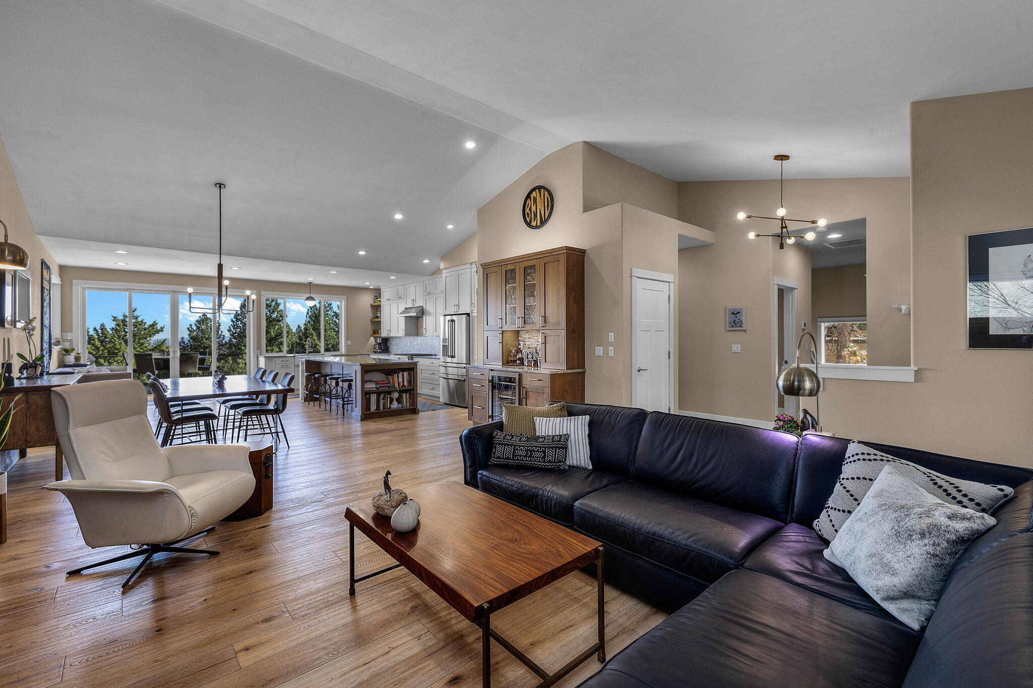 3280 NW Bungalow Drive