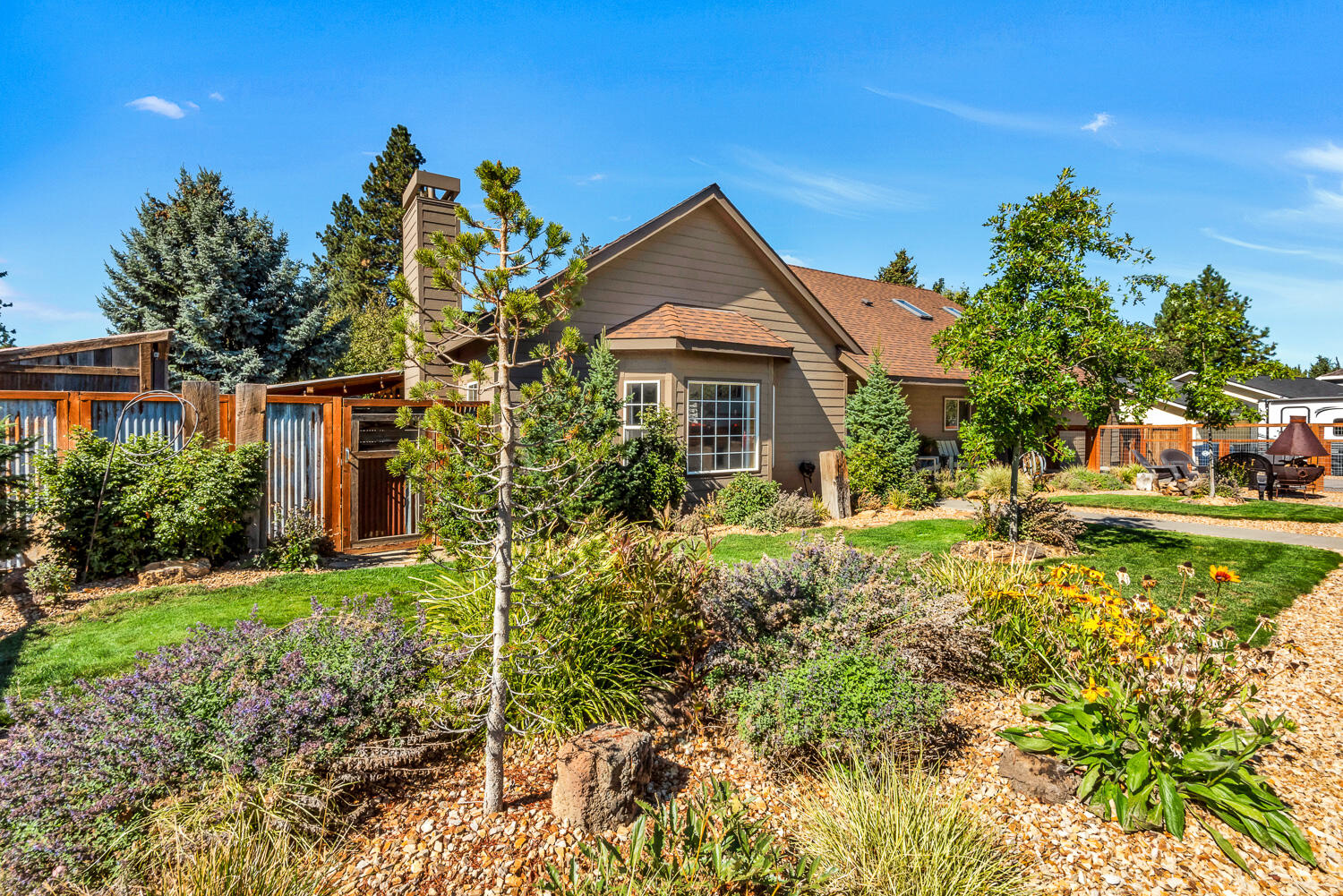 Deer Pointe Village - Residential