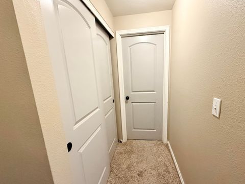 Tiny photo for 5704 Upland Drive, Klamath Falls, OR 97603 (MLS # 220215539)
