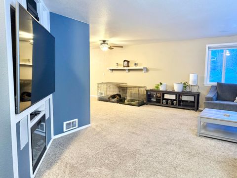 Tiny photo for 5704 Upland Drive, Klamath Falls, OR 97603 (MLS # 220215539)