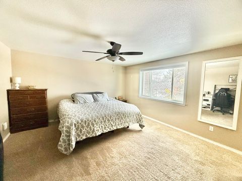 Tiny photo for 5704 Upland Drive, Klamath Falls, OR 97603 (MLS # 220215539)