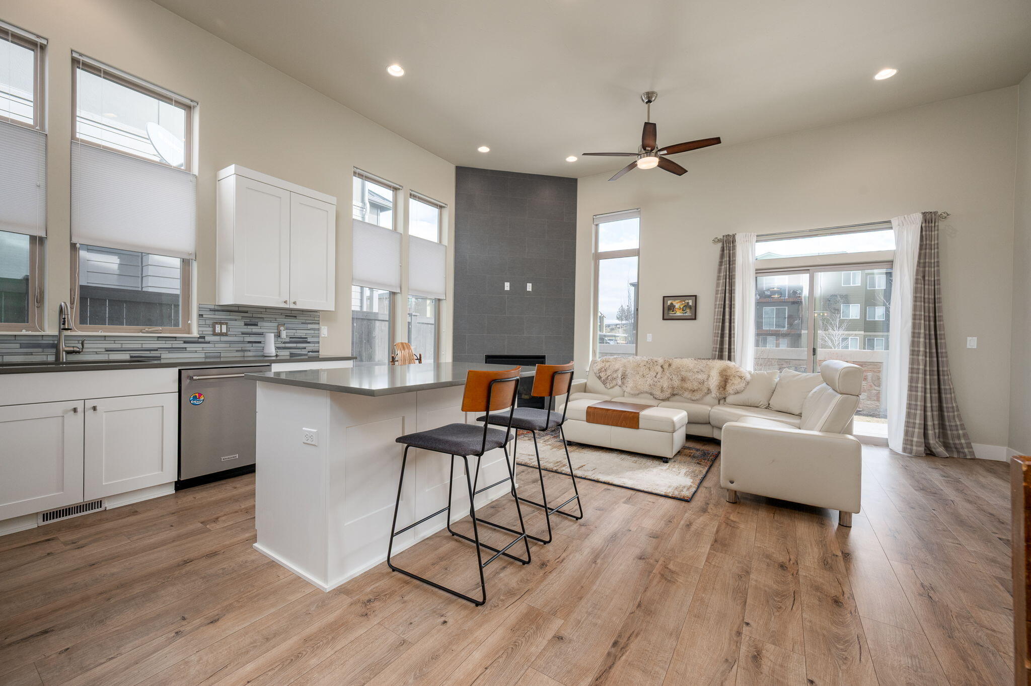 63101 NW Via Cambria