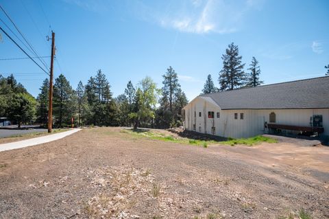 607 NW Trenton Avenue Bend OR 97703