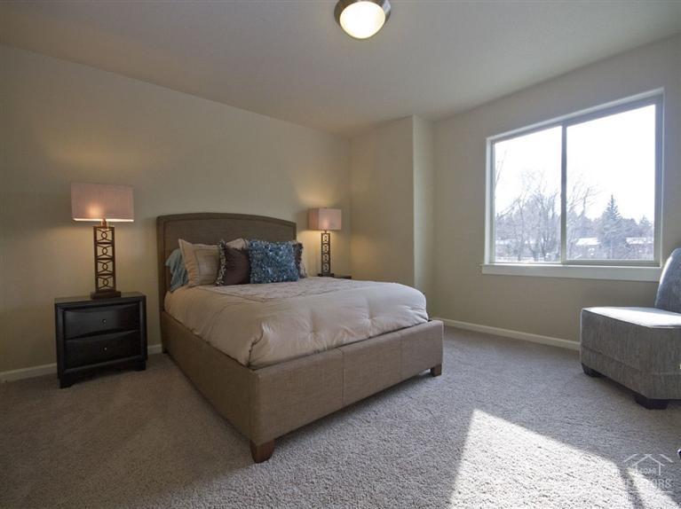 8th Street Cottages - Residential