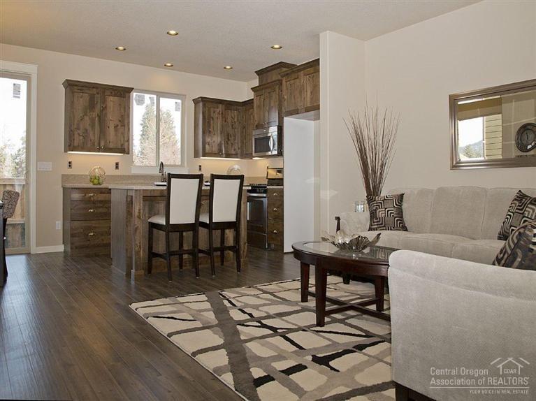 8th Street Cottages - Residential