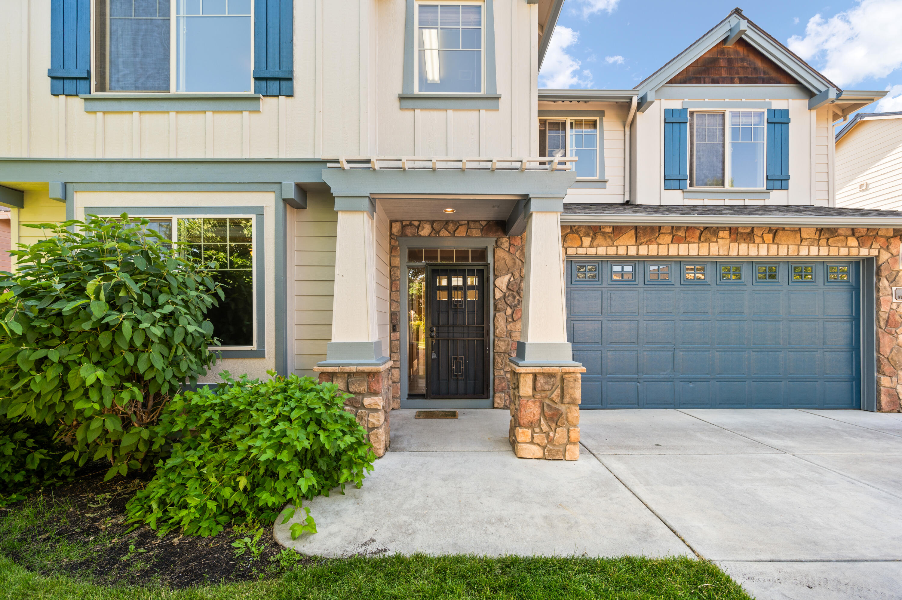773 NW 28th Loop