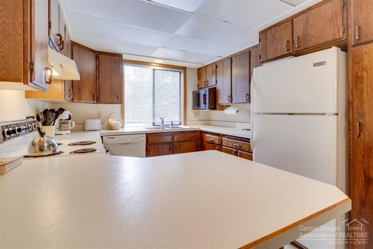 Fairway Crest Village - Residential