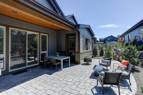 Tiny photo for 60457 Kangaroo Loop, Bend, OR 97702 (MLS # 220223422)