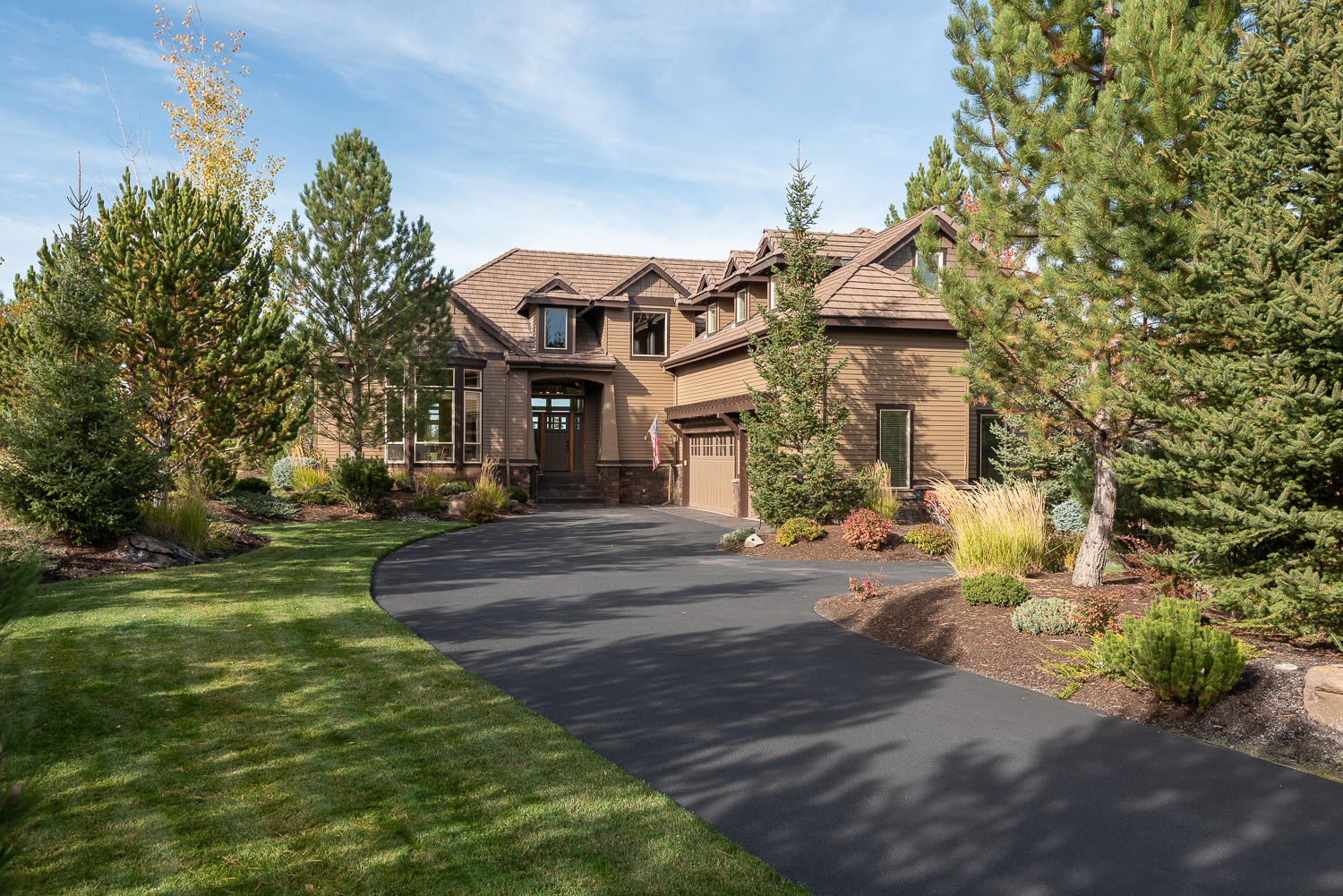 Broken Top - Residential