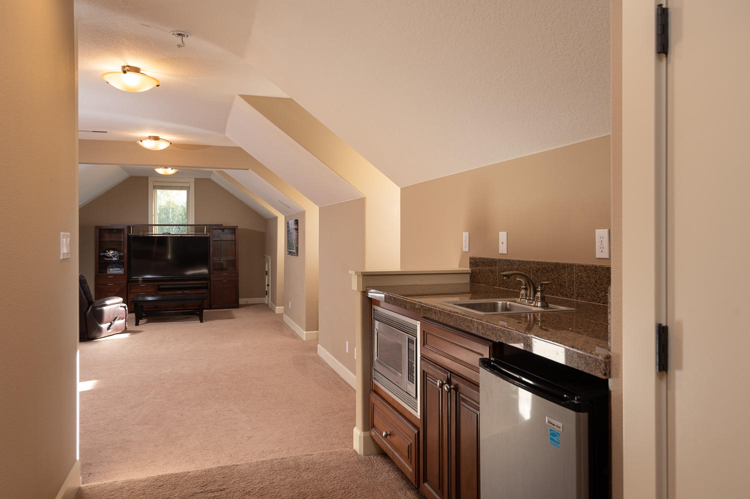 Broken Top - Residential