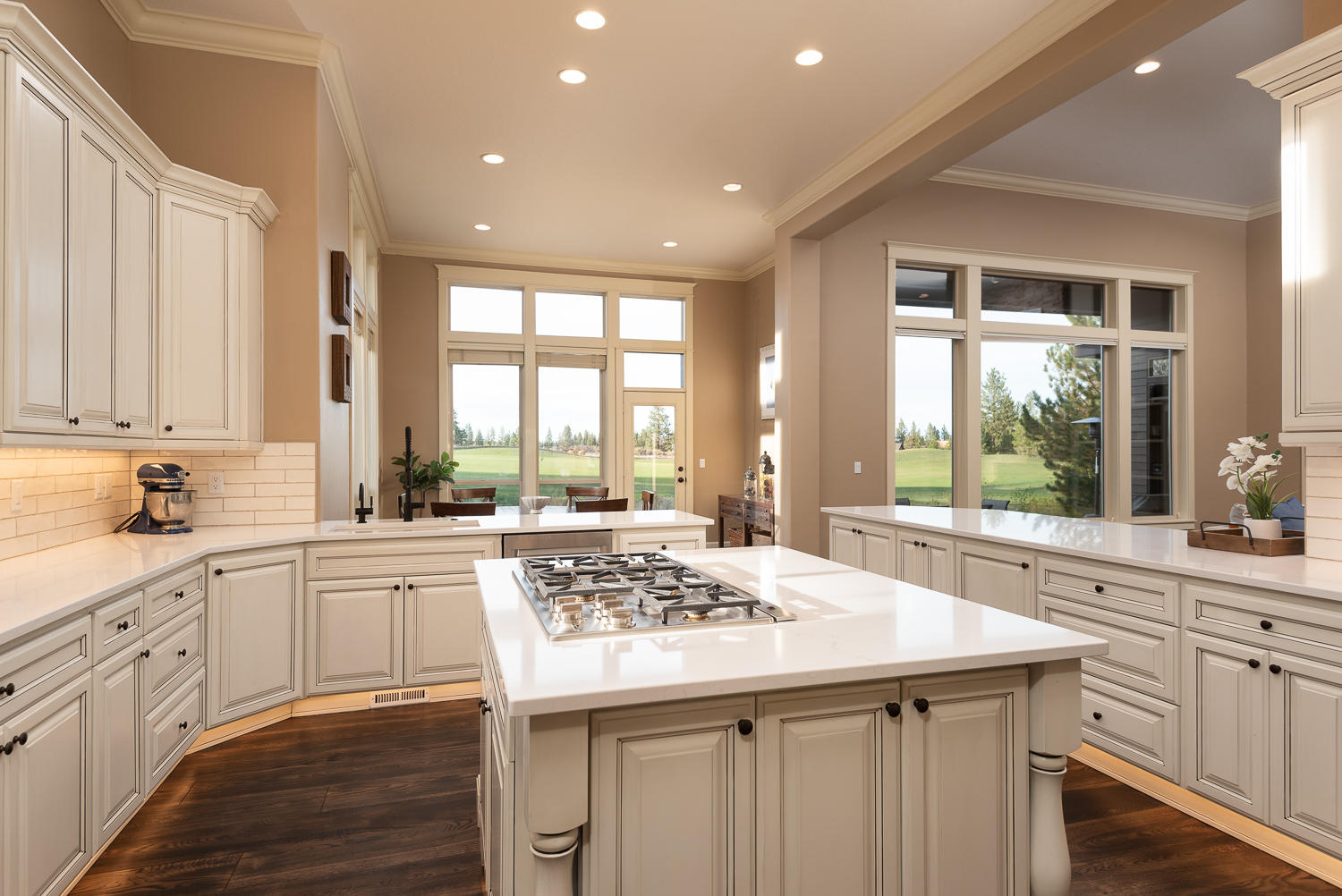 Broken Top - Residential