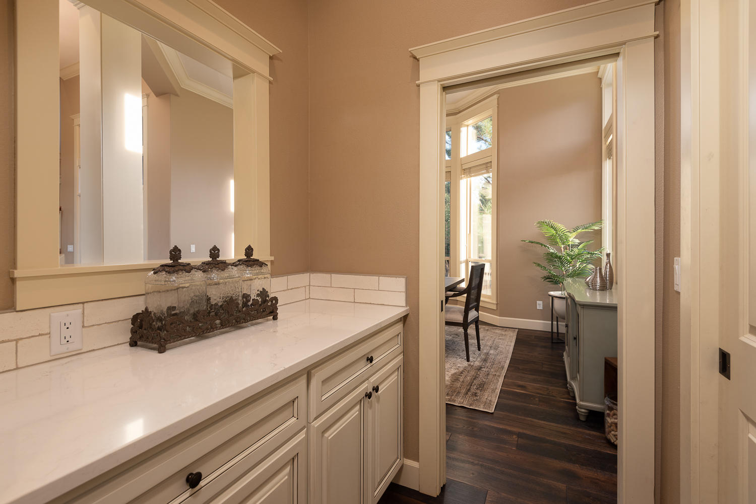 Broken Top - Residential