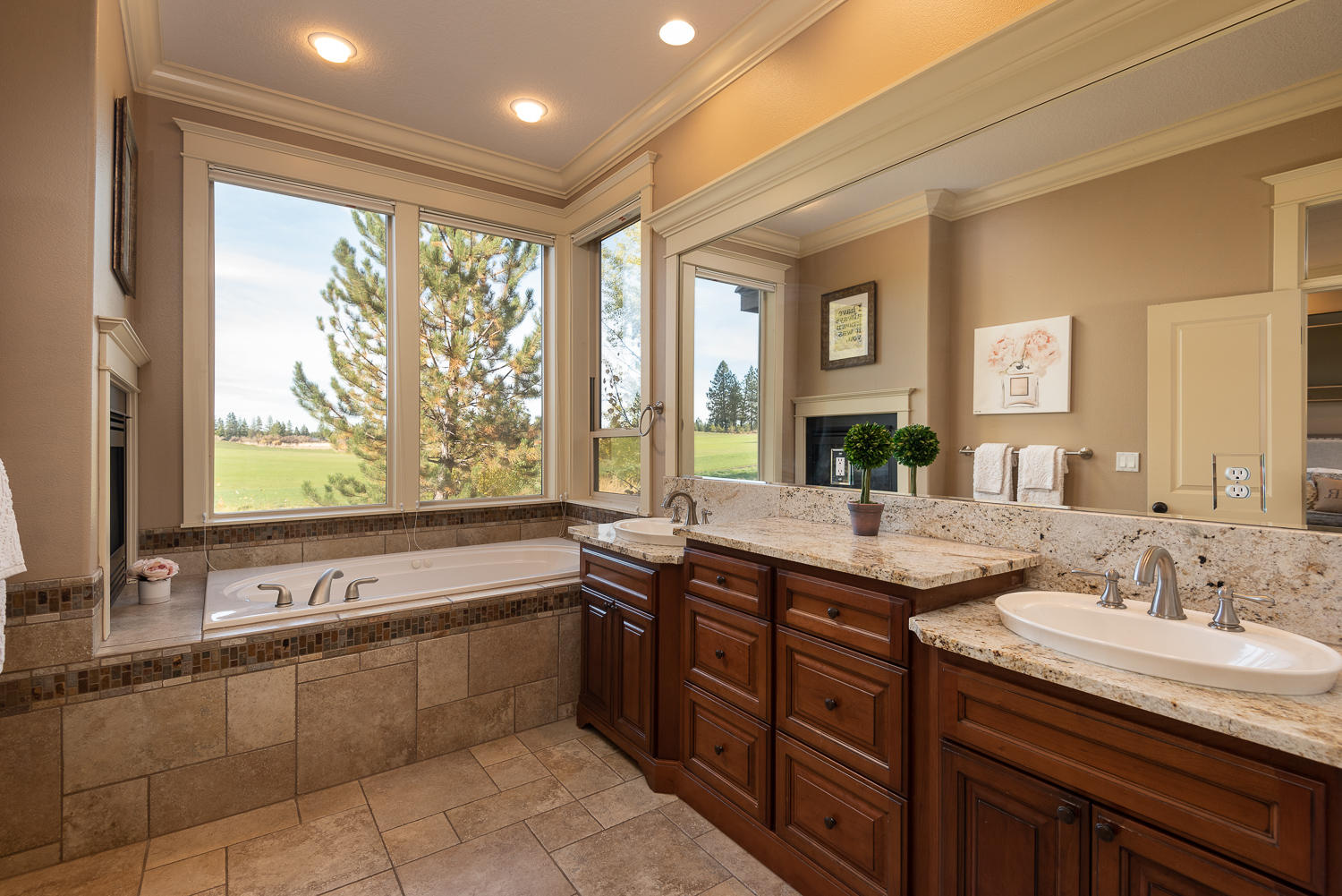 Broken Top - Residential