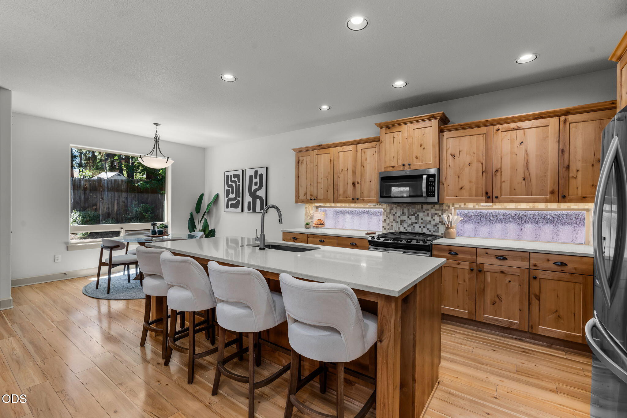 1713 NW Precision Lane
