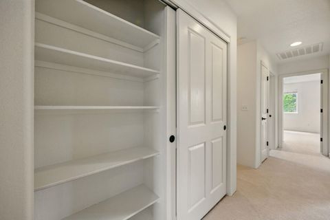 Tiny photo for 317 SW Bayou Place, Grants Pass, OR 97526 (MLS # 220213249)