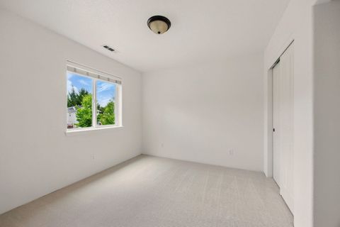 Tiny photo for 317 SW Bayou Place, Grants Pass, OR 97526 (MLS # 220213249)