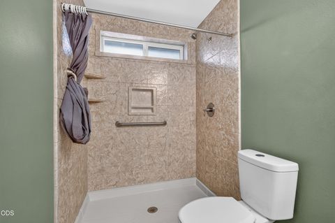 Tiny photo for 1764 Sandpiper Drive, Medford, OR 97501 (MLS # 220224305)