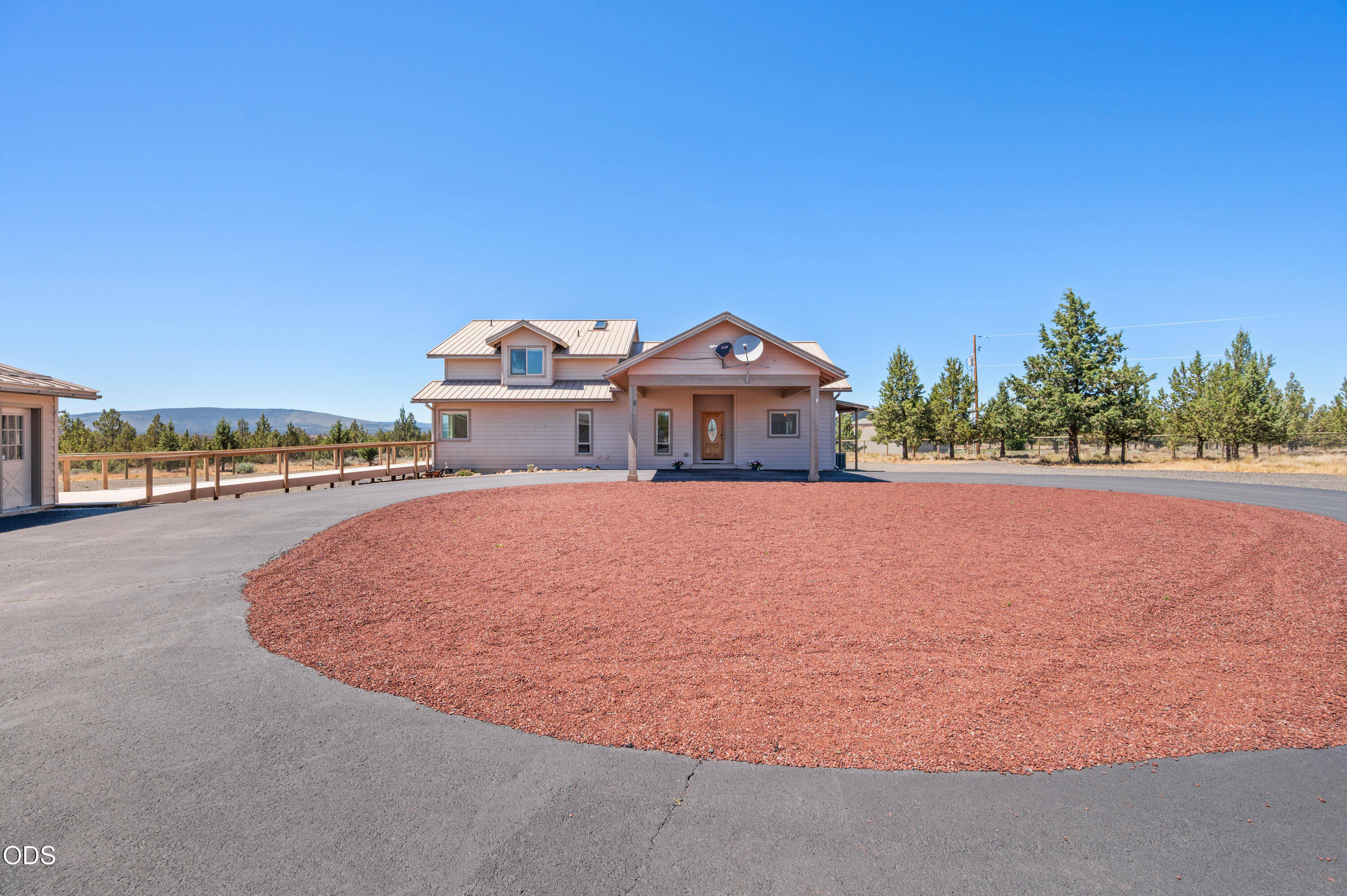 11248 SW Peninsula Drive