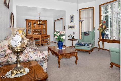 Tiny photo for 6319 Harlan Drive, Klamath Falls, OR 97603 (MLS # 220223913)