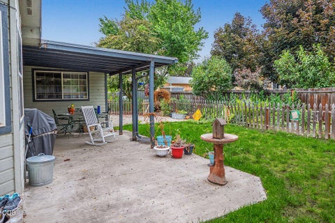 Tiny photo for 6319 Harlan Drive, Klamath Falls, OR 97603 (MLS # 220223913)
