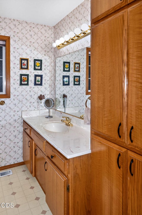 Tiny photo for 6319 Harlan Drive, Klamath Falls, OR 97603 (MLS # 220223913)