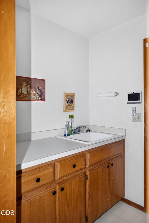 Tiny photo for 6319 Harlan Drive, Klamath Falls, OR 97603 (MLS # 220223913)