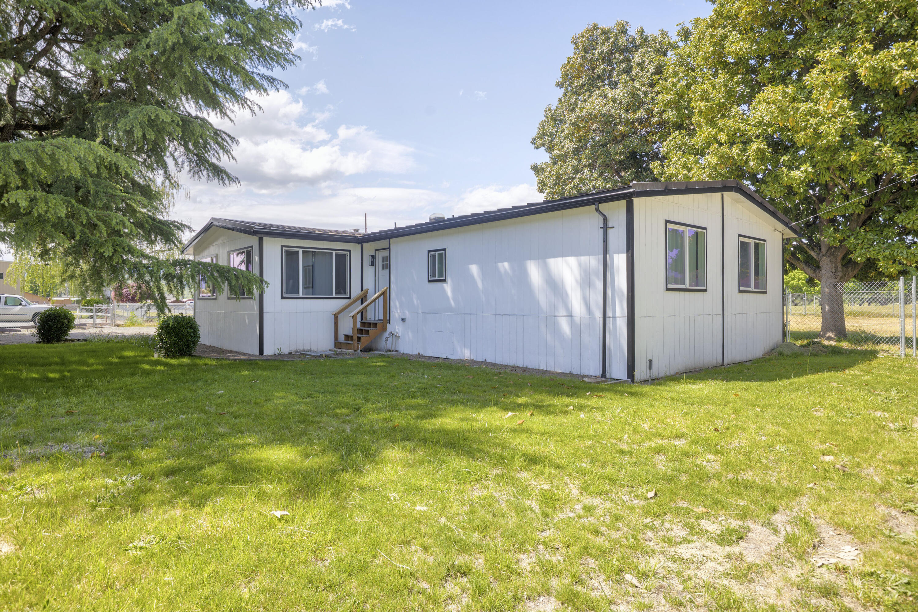 210 Sycamore Drive