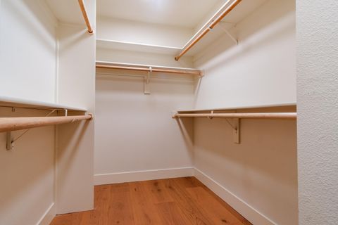 Tiny photo for 17898 Acer Lane #9, Sunriver, OR 97707 (MLS # 220212033)