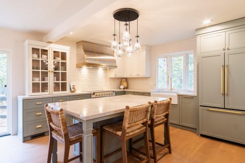 Tiny photo for 17898 Acer Lane #9, Sunriver, OR 97707 (MLS # 220212033)