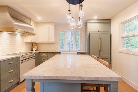 Tiny photo for 17898 Acer Lane #9, Sunriver, OR 97707 (MLS # 220212033)