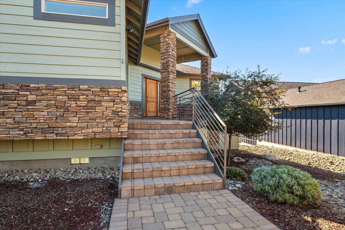 Eagle Crest - Residential