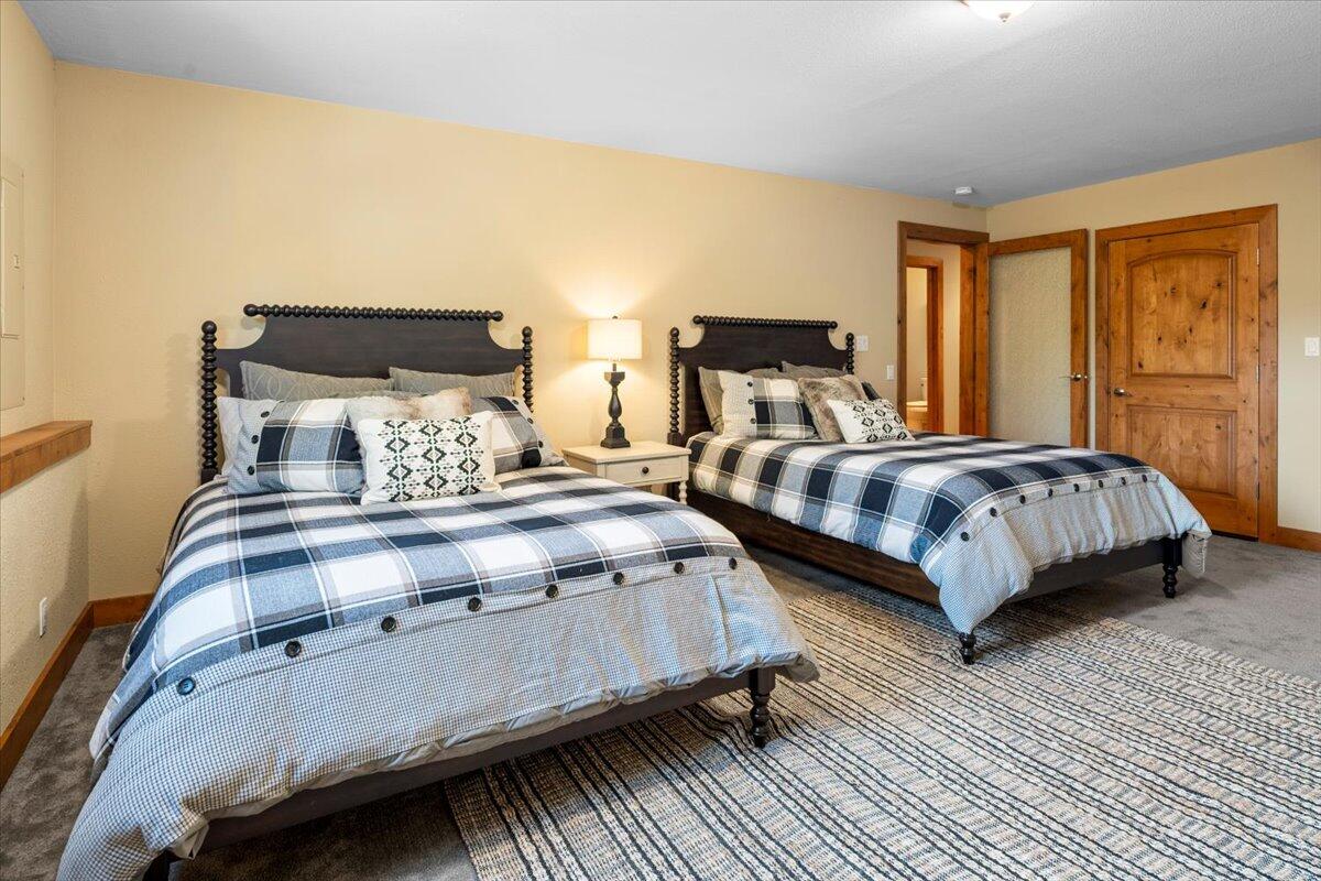 Eagle Crest - Residential