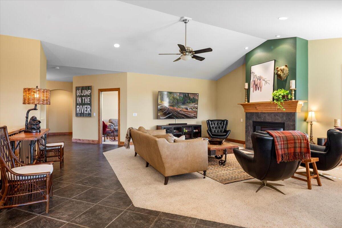 Eagle Crest - Residential