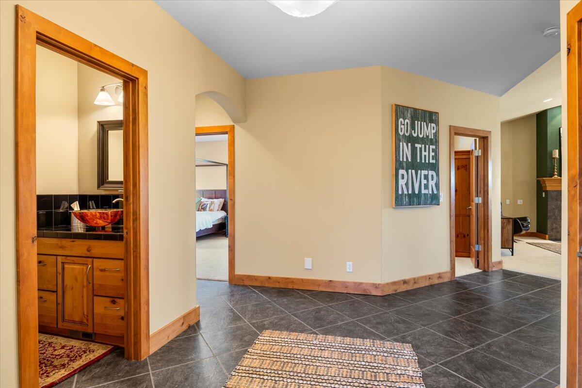 Eagle Crest - Residential