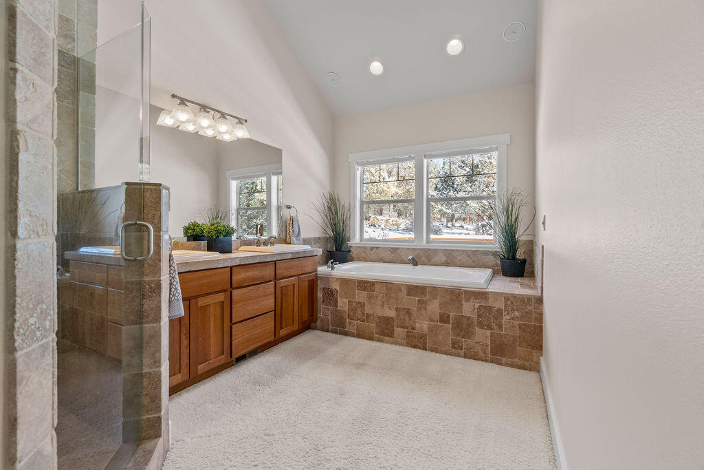 Awbrey Glen - Residential