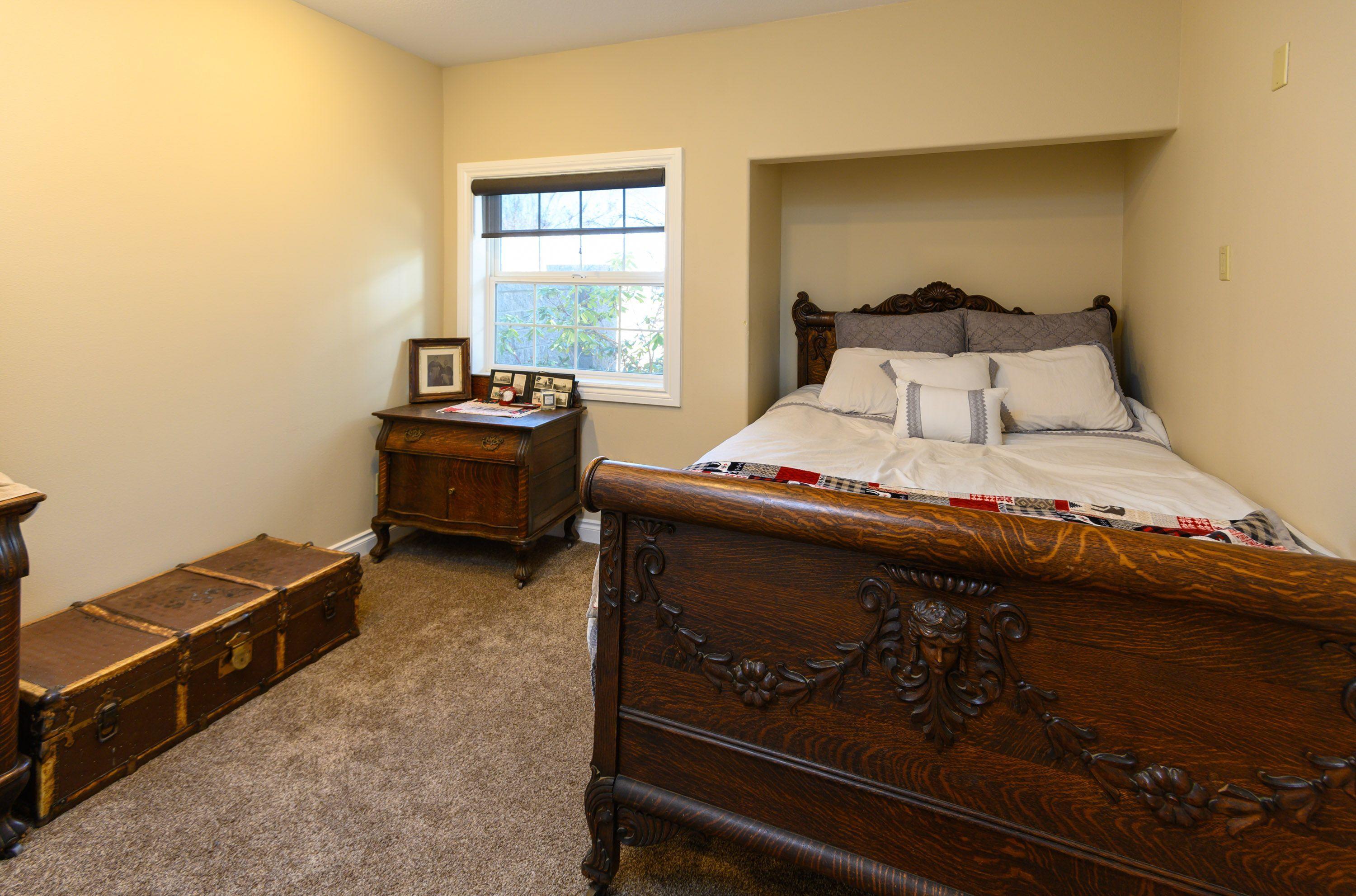 West Powell Butte Es - Residential